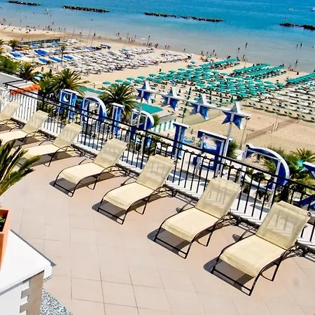 Grand Excelsior Hotel