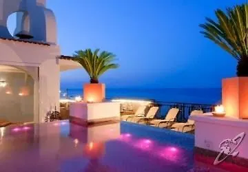 Grand Excelsior Hotel 4*