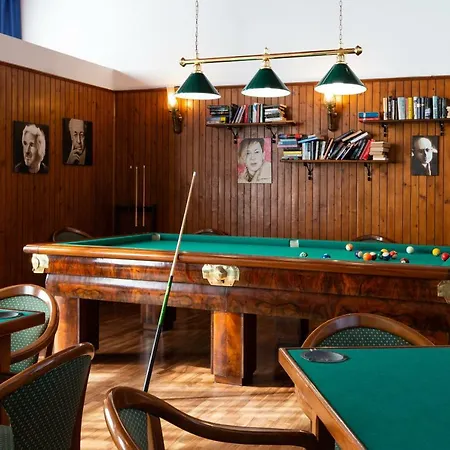 Grand Excelsior Hotel 4*