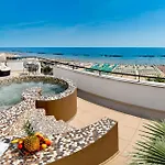 Grand Excelsior Hotel