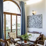 Grand Excelsior Hotel