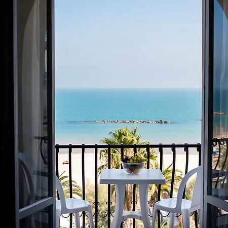 Grand Excelsior