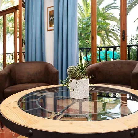 Otel Grand Excelsior 4*