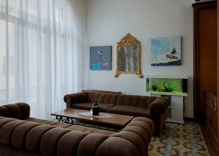 Grand Excelsior Hotel